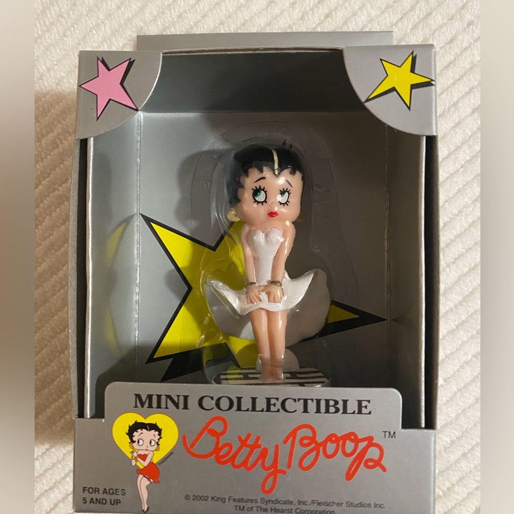 Betty Boop Vintage Collectable Figurine - Picture 5 of 13